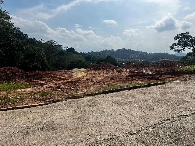 Terreno com 1329m², à venda, no bairro Jardins (Polvilho) em Cajamar