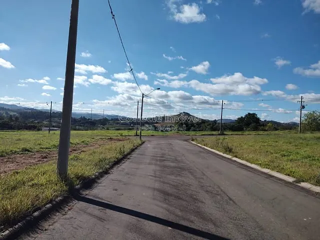 Terreno com 1000m², à venda, no bairro Centro (Arcadas) em Amparo