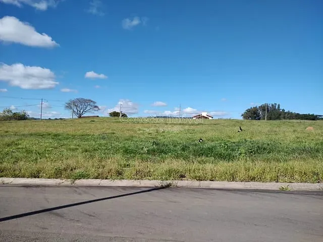 Terreno com 1000m², à venda, no bairro Centro (Arcadas) em Amparo