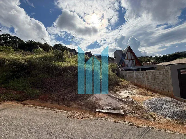 Terreno com 500m², à venda, no bairro Chácara Praia do Sol em Poços de Caldas