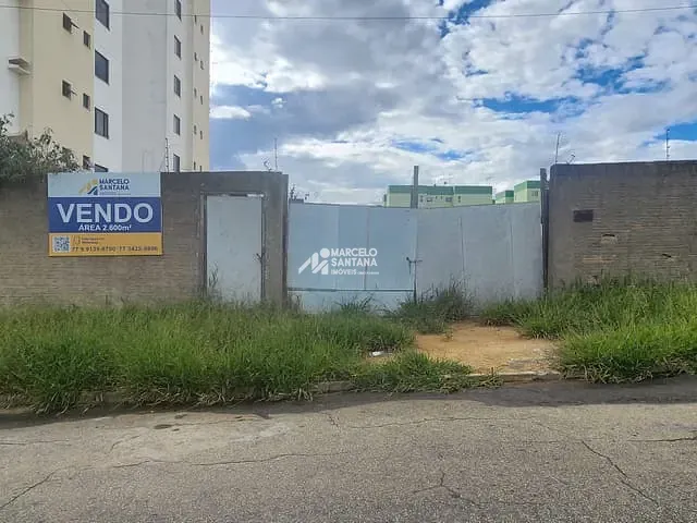 Terreno com 2600m², à venda, no bairro Candeias em Vitória da Conquista