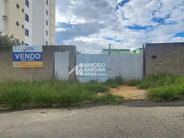 Terreno com 2600m², à venda, no bairro Candeias em Vitória da Conquista