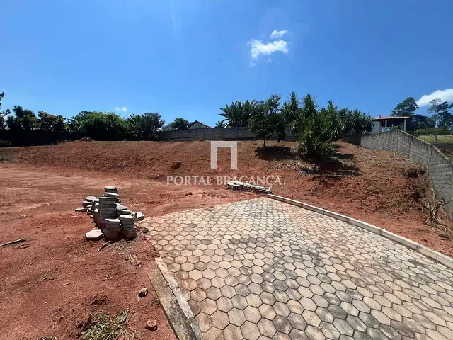 Terreno com 2175m², à venda, no bairro Bosques da Pedra em Bragança Paulista