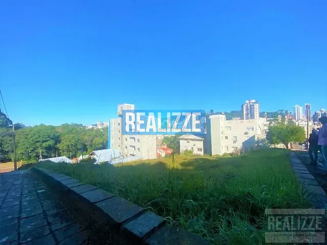 Terreno com 372m², à venda, no bairro Centro em Marau