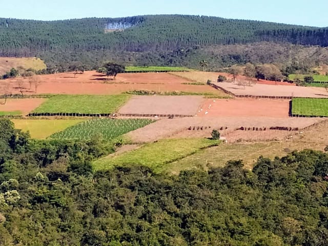 Terreno com 2700m², à venda, no bairro CENTRO em Igarapé