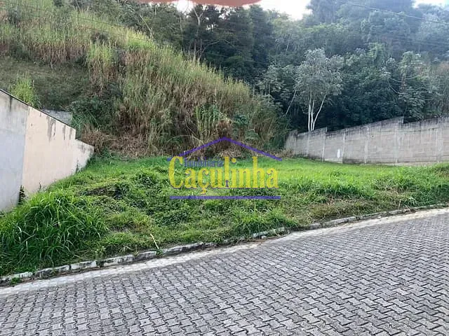Terreno com 960m², à venda, no bairro Matadouro em Barra do Piraí