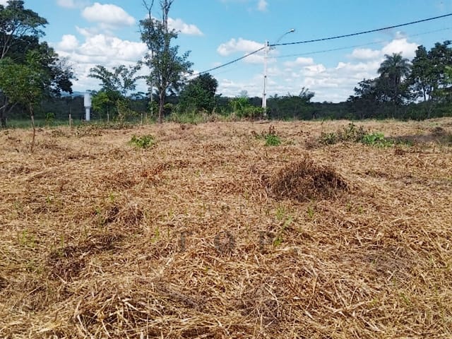 Terreno com 2000m², à venda, no bairro Reserva das Aroeiras em Bela Vista de Goiás