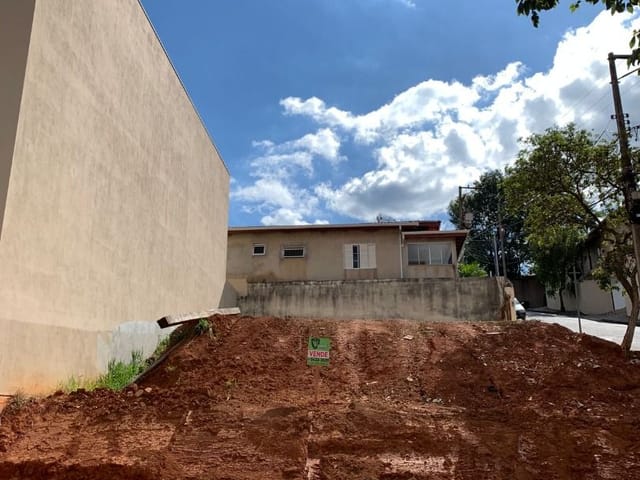 Terreno com 300m², à venda, no bairro Jardim Nova Extrema em Extrema