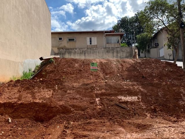 Terreno com 300m², à venda, no bairro Jardim Nova Extrema em Extrema
