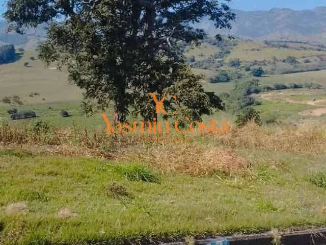 Terreno com 881m², à venda, no bairro Capela em Cambuí