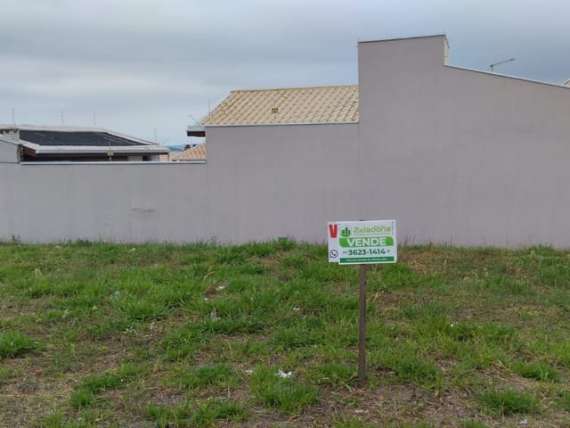 Terreno com 303m², à venda, no bairro Jardim dos Jacandás  em São João da Boa Vista