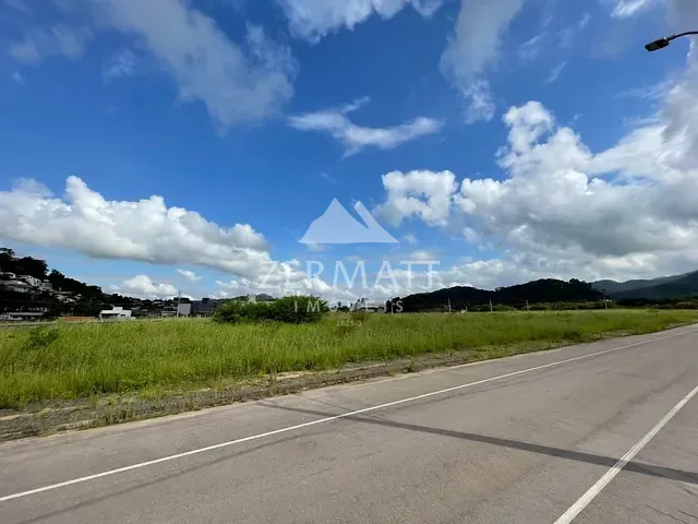 Terreno com 988m², à venda, no bairro Bela Vista em Gaspar