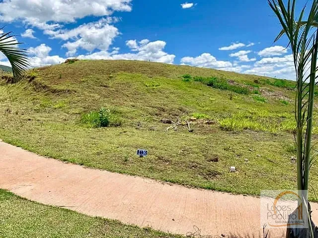 Terreno com 1051m², à venda, no bairro Itapetinga em Atibaia