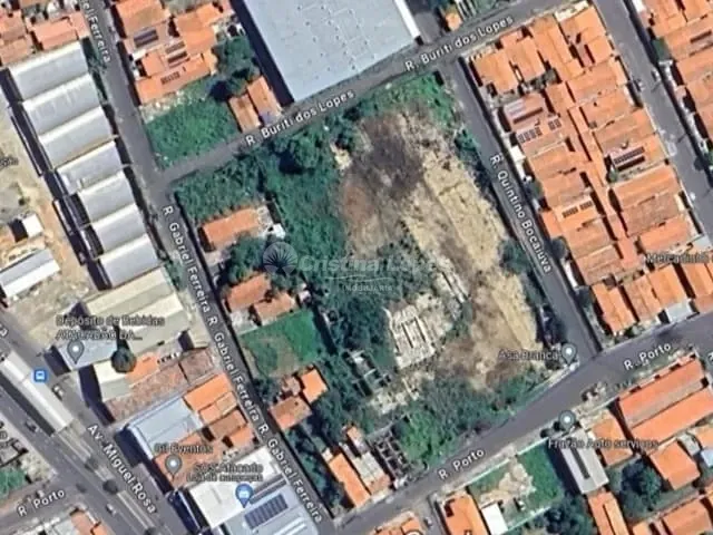 Terreno com 11400m², à venda, no bairro São Pedro em Teresina