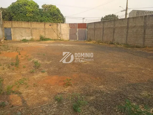 Terreno com 446m², para alugar, no bairro Jardim Maracanã em Uberaba
