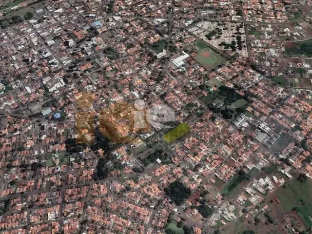 Terreno com 6050m², à venda, no bairro Centro em Rolândia