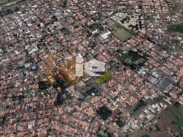 Terreno com 6050m², à venda, no bairro Centro em Rolândia