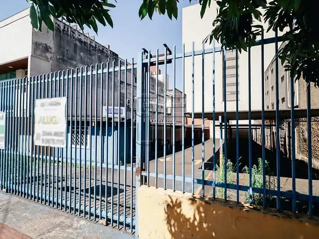 Terreno com 581m², à venda, no bairro Centro em Londrina