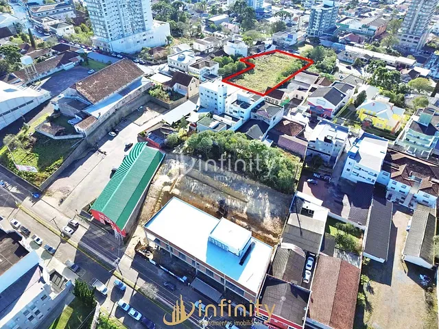 Terreno com 3981m², à venda, no bairro Centro II Alto de Mafra em Mafra