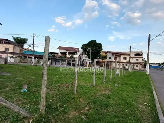 Terreno com 700m², à venda, no bairro Cobilândia em Vila Velha