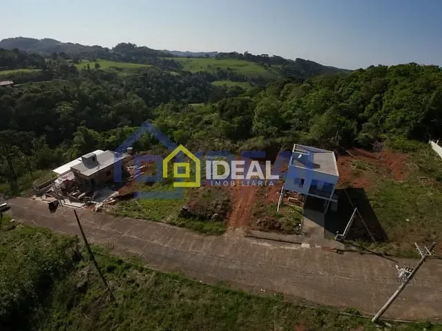 Terreno com 317m², à venda, no bairro Guilherme Reich em Concórdia