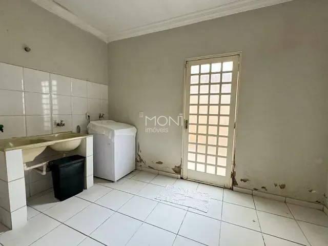 Terreno com 923m², à venda, no bairro Setor Habitacional Vicente Pires em Brasília