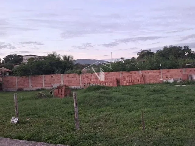 Terreno com 529m², à venda, no bairro Jardim Interlagos (Ponta Negra) em Maricá