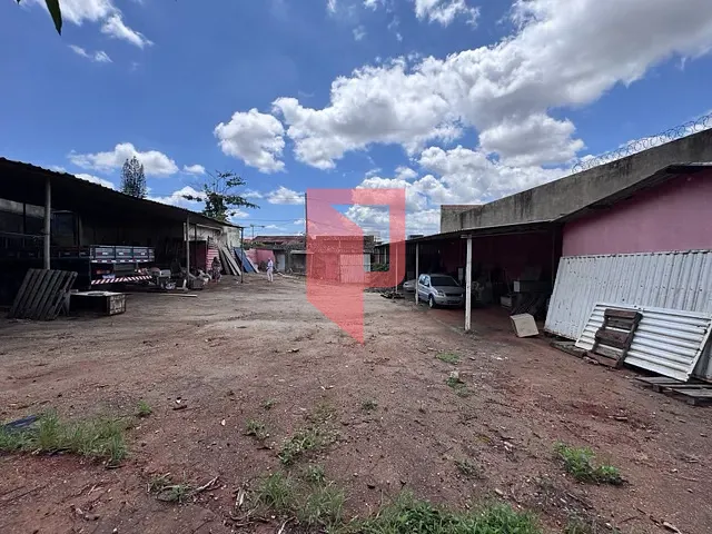 Terreno com 1200m², para alugar, no bairro São Luiz em Belo Horizonte