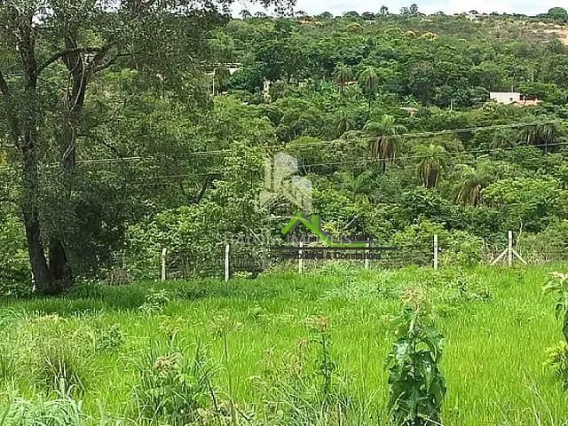 Terreno com 1000m², à venda, no bairro Santos Dumont em Jaboticatubas