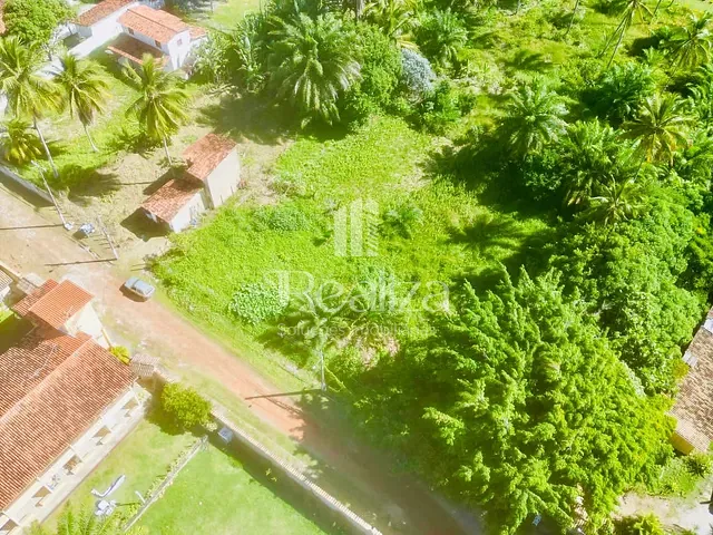 Terreno com 800m², à venda, no bairro Olivença em Ilhéus
