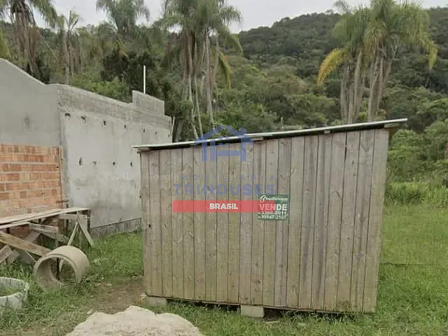 Terreno com 325m², à venda, no bairro Mariscal em Bombinhas