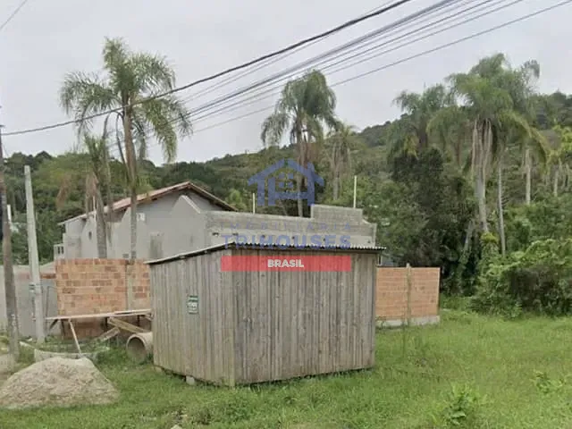 Terreno com 325m², à venda, no bairro Mariscal em Bombinhas