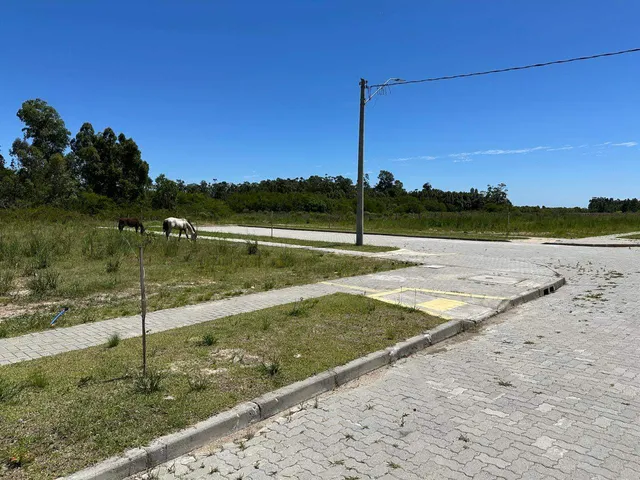 Terreno com 397m², à venda, no bairro Três Vendas em Pelotas