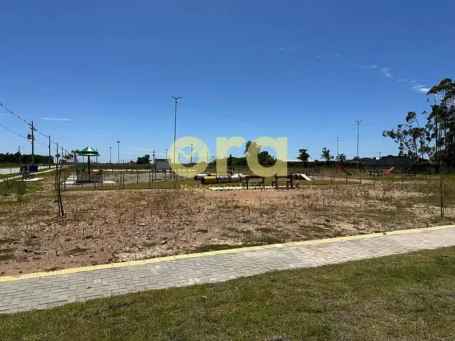 Terreno com 397m², à venda, no bairro Três Vendas em Pelotas