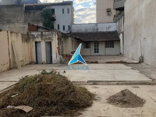 Terreno com 400m², para alugar, no bairro Centro em Governador Valadares