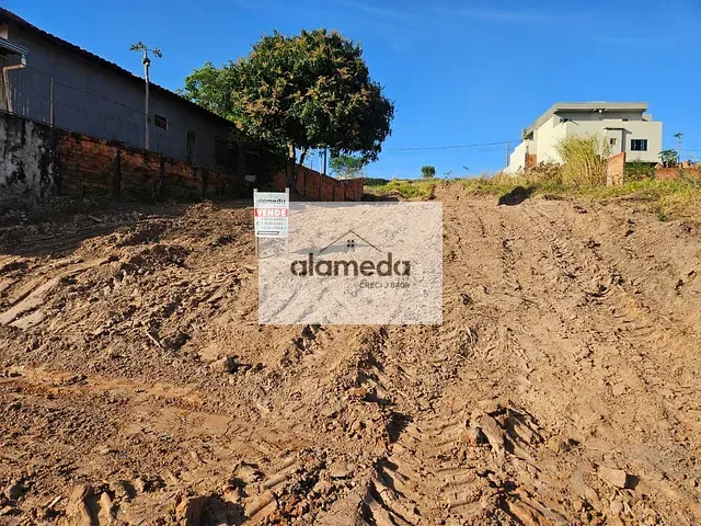 Terreno com 382m², à venda, no bairro JD EUROPA em Jacarezinho