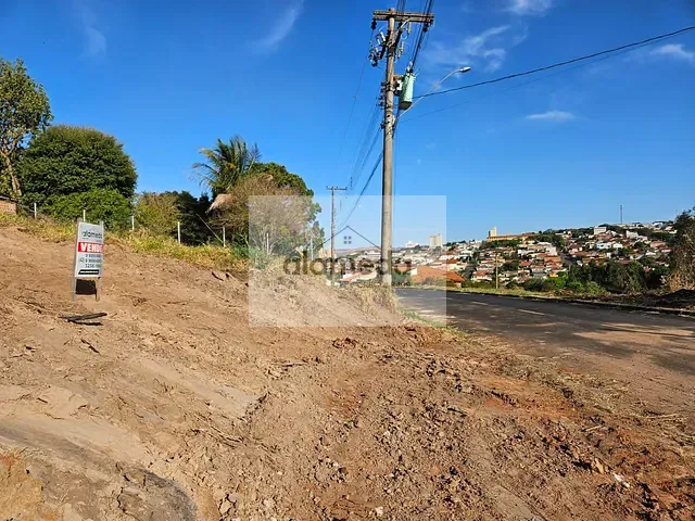 Terreno com 382m², à venda, no bairro JD EUROPA em Jacarezinho