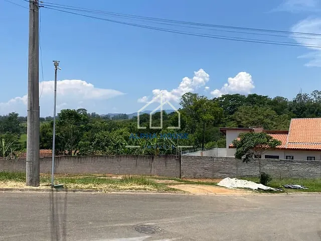 Terreno com 404m², à venda, no bairro Loteamento Residencial Reserva dos Lagos em Pindamonhangaba