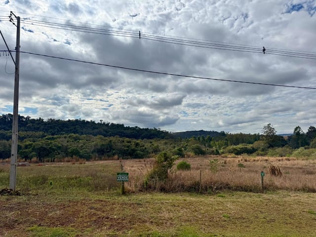 Terreno com 3000m², à venda, no bairro Barreiro em Apucarana