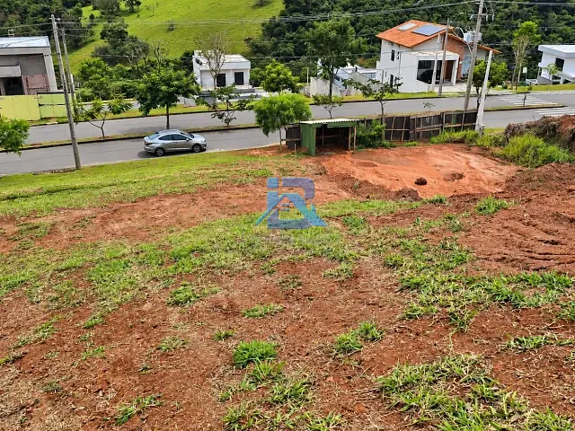 Terreno com 407m², à venda, no bairro Bairro Itapema em Itatiba