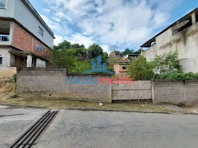 Terreno à venda, no bairro Ano Bom em Barra Mansa