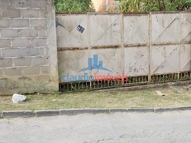 Terreno à venda, no bairro Ano Bom em Barra Mansa