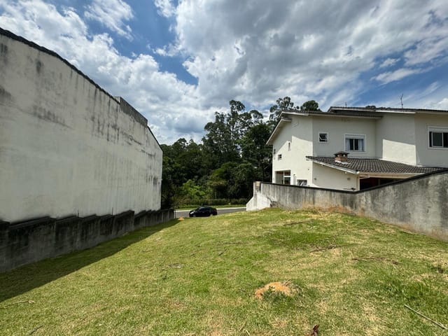 Terreno com 305m², à venda, no bairro Mogi Moderno em Mogi das Cruzes