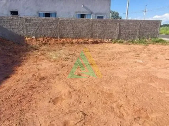 Terreno com 200m², à venda, no bairro Jd. Tagua II em Estiva Gerbi