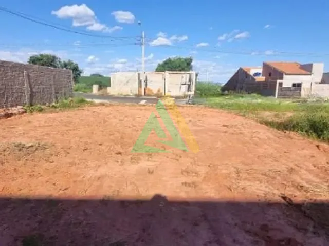 Terreno com 200m², à venda, no bairro Jd. Tagua II em Estiva Gerbi