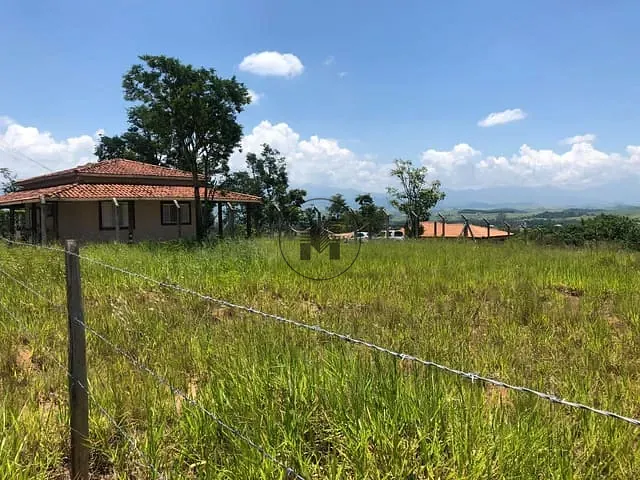 Terreno com 1230m², à venda, no bairro Chácaras Piagui em Guaratinguetá