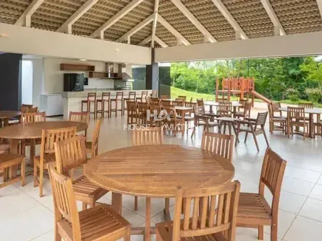 Terreno com 362m², à venda, no bairro Jardins Nápoles em Senador Canedo