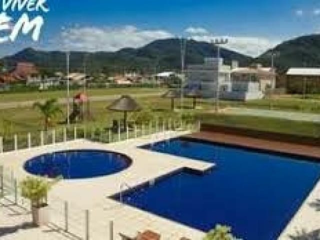 Terreno com 406m², à venda, no bairro São João do Rio Vermelho em Florianópolis