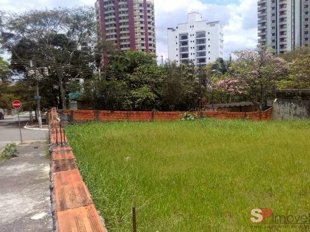 Terreno com 551m², à venda, no bairro Vila Sabrina em São Paulo