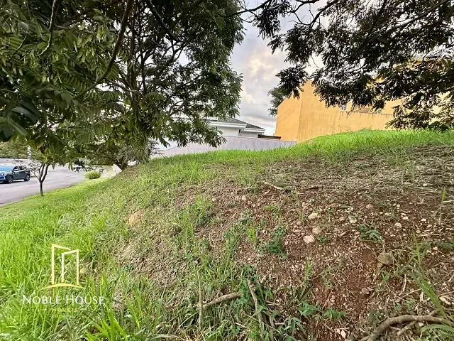 Terreno com 635m², à venda, no bairro Residencial Delle Stelle em Louveira